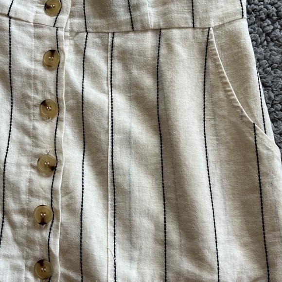 Forever 21 NWT Women’s Large Woven Cream Linen Cottagecore Button Up Dress. - Picture 3 of 8